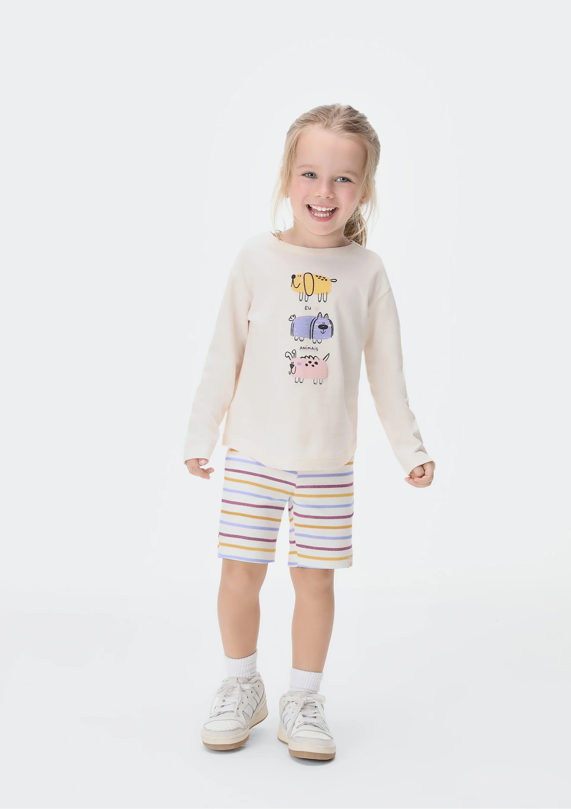 Camiseta blanca manga larga niña