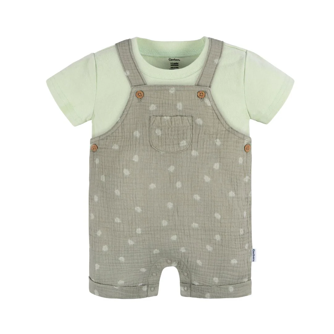 Overol y camiseta niño
