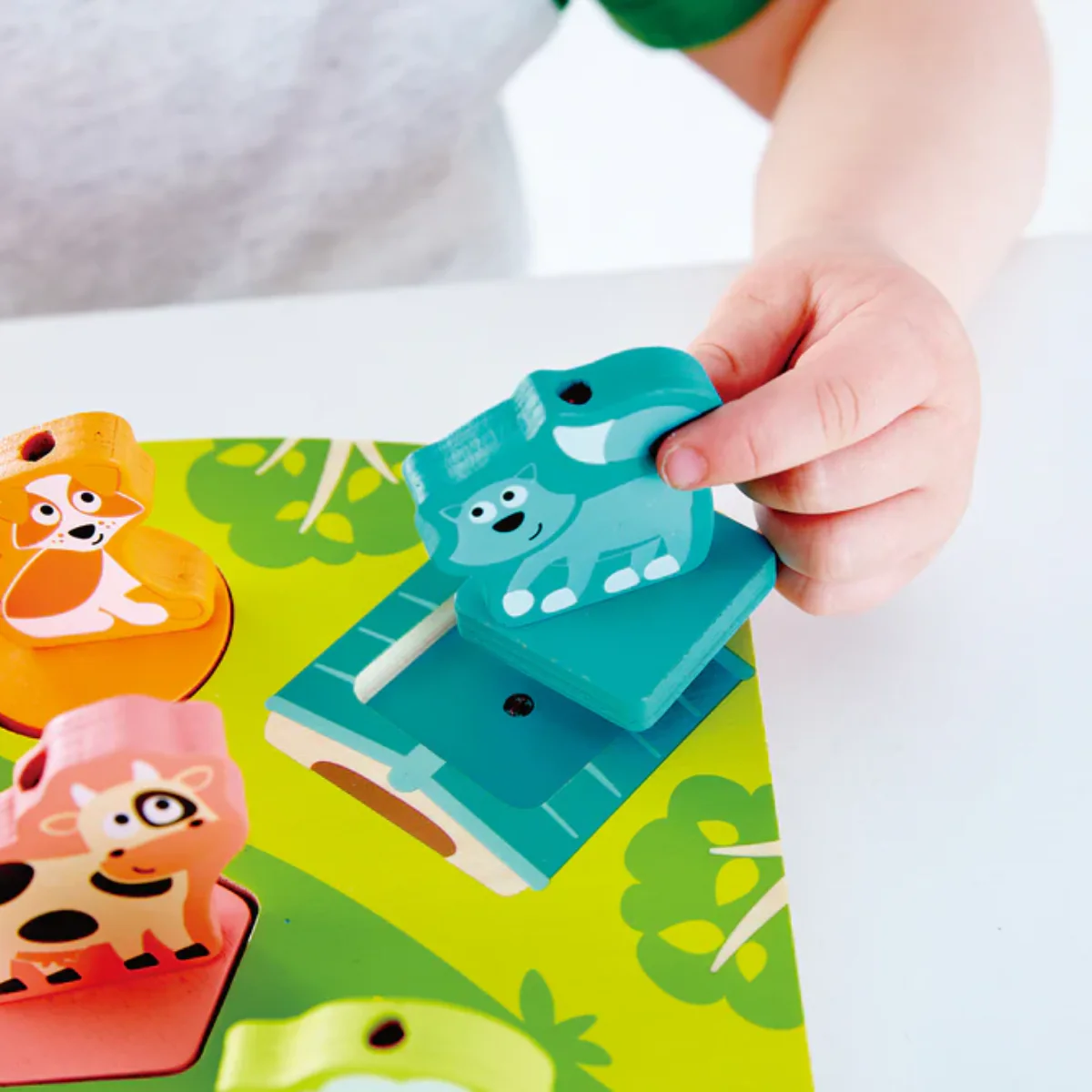 Rompecabezas Con Sonido Farmyard Hape - Image 2